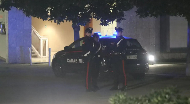  «Brigadiè ci ho provato»: ricercato nascosto sotto al letto arrestato a Napoli 