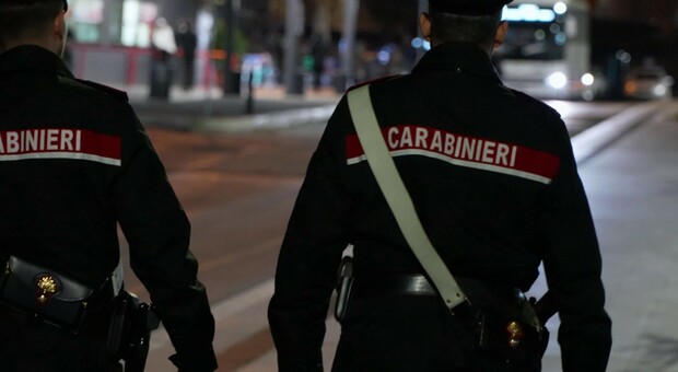 Roma, litiga con un clochard e gli dà fuoco: 44enne in gravissime condizioni. Orrore a San Lorenzo Roma, litiga con un clochard e gli dà fuoco: 44enne in gravissime condizioni. Orrore a San Lorenzo