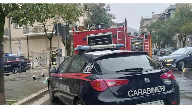 Cassino, fiamme in un appartamento: paura in pieno centro