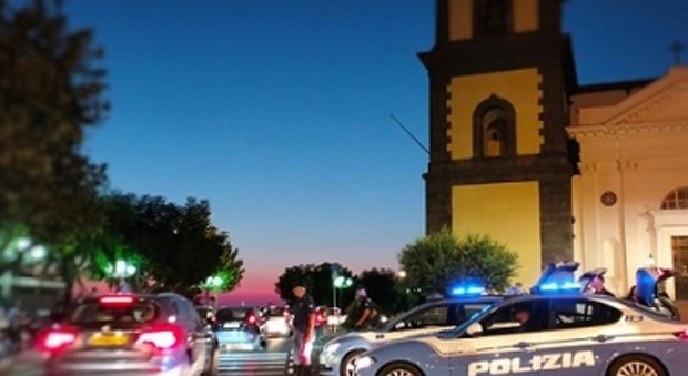 Sorrento, 45enne arrestato per della cocaina nascosta in auto Sorrento, 45enne arrestato per della cocaina nascosta in auto