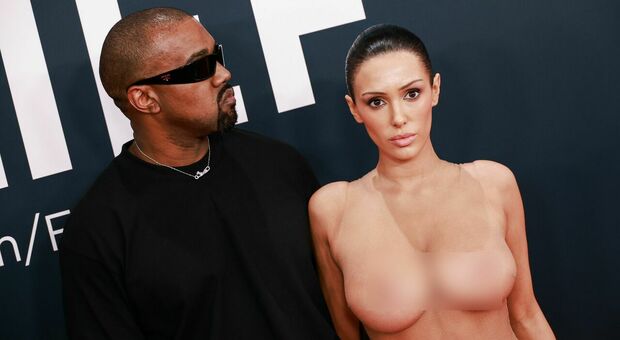Bianca Censori: «Ero ossessionata dalla nudità, nessuno ha mai avuto tanta visibilità senza parlare. Io e Kanye West decidiamo gli outfit insieme»