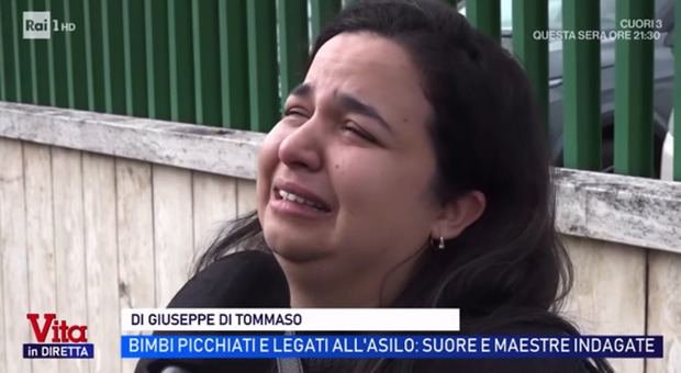  Benevento, bimbi picchiati all'asilo: «Mia figlia aveva dei lividi, avevano detto che era caduta» 
