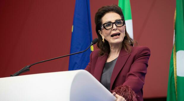  Daniela Santanchè indagata a Milano, un'altra ipotesi di bancarotta: nel mirino il fallimento di Bioera 