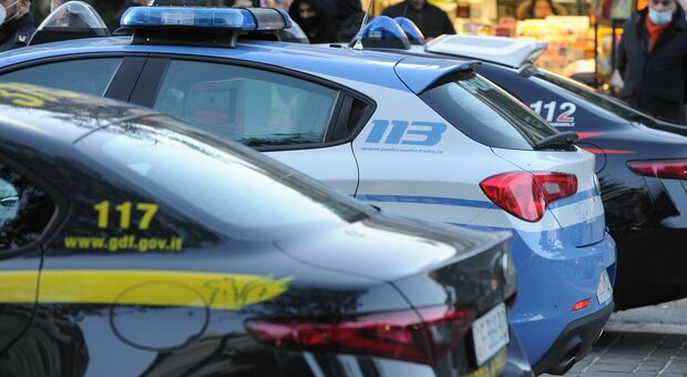 Perugia, in discoteca con pistola, coltelli e pure mattoni anti metal detector. È incubo maranza