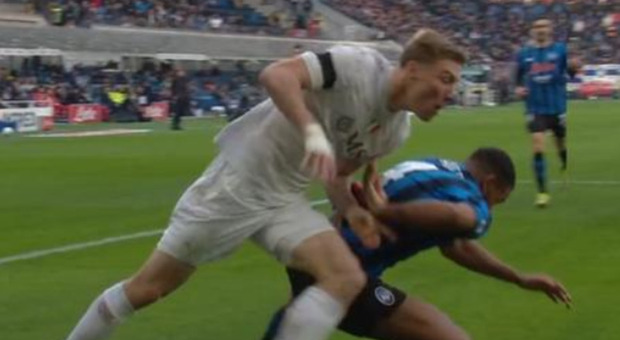  Atalanta-Napoli, cose dell'altro var: la rabbia degli azzurri 