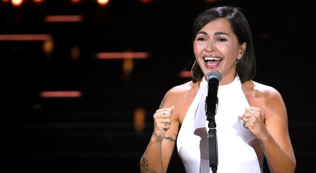  Sanremo 2026, Serena Brancale: «Una lacrima sul viso: così ho cambiato pelle e voce» 