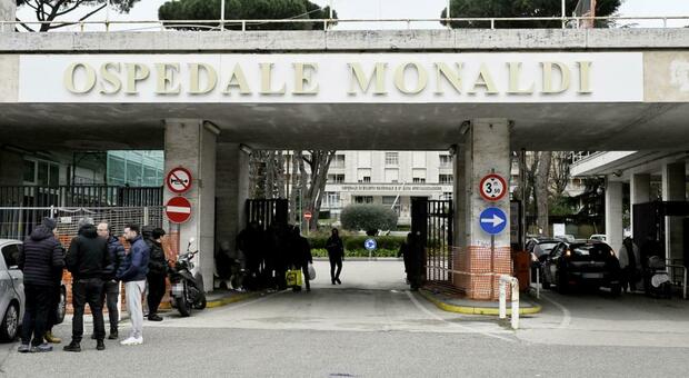  Monaldi, clima da resa dei conti nel team dei trapianti: «Oppido non collabora» 
