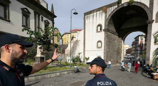  Napoli, rissa a Porta Capuana: straniero massacrato e ridotto in fin di vita 