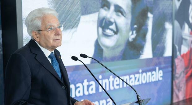  «Le donne hanno dato molto alla Repubblica, ma l'equilibrio non è ancora alla pari»: il messaggio di Mattarella per l'8 marzo 