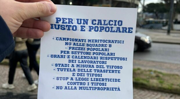  Napoli-Lecce, la petizione delle Curve: «Per un calcio giusto e popolare» 