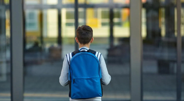  Caos a scuola, 11enne autistico vittima dei ricorsi: retrocesso in V elementare 