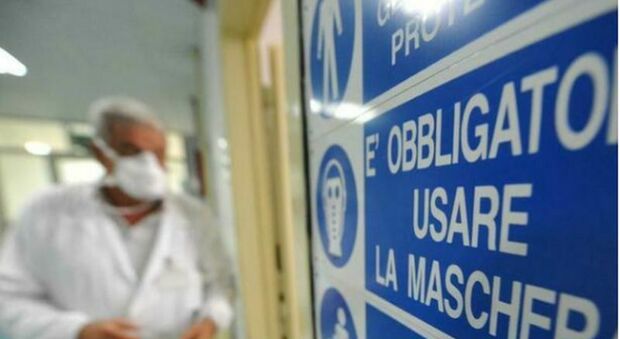  Epatite A, boom di casi a Napoli: 43 ricoverati al Cotugno 