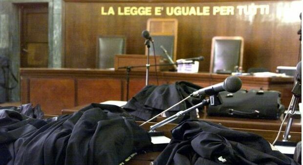 https://statics.cedscdn.it/photos/MED/2026/03/20/9427787_20130445_tribunale4.jpg