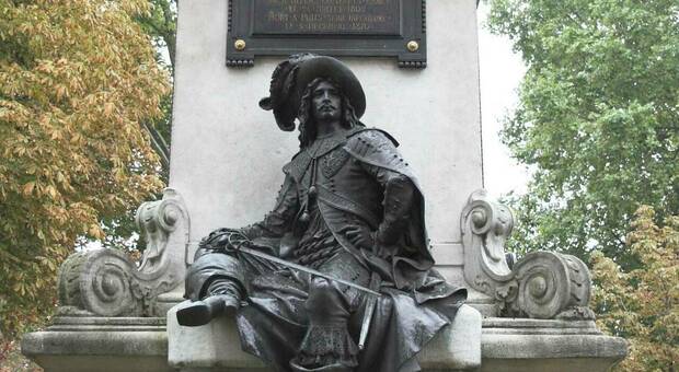 https://statics.cedscdn.it/photos/MED/2026/03/26/9439947_26144855_statue_d_artagnan_paris.jpg