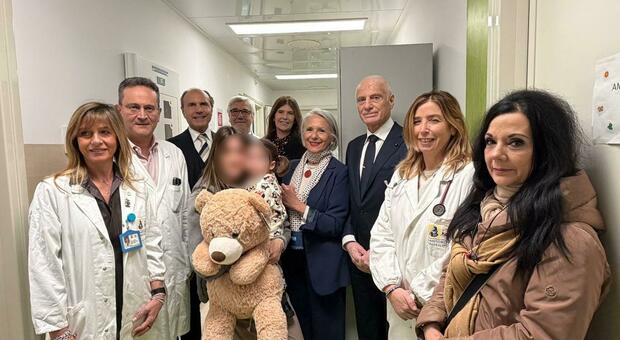  Grave patologia agli occhi, bimba di Lussemburgo salvata a Napoli. Il console: «Grato ai medici» 