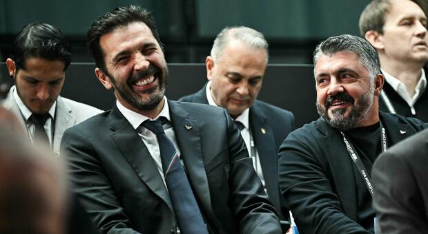 https://statics.cedscdn.it/photos/MED/2026/03/31/9448296_31235817_buffon_gattuso_mondiali.jpg