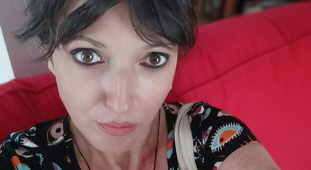  Meningite fulminante, Giovanna muore a 51 anni: «Immancabile dove ci fossero cultura e idee». I primi sintomi poi il dramma 