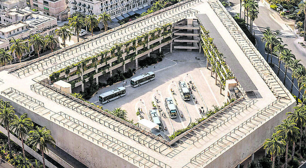 Lecce, ex foro boario: è scontro sul parcheggio sopraelevato