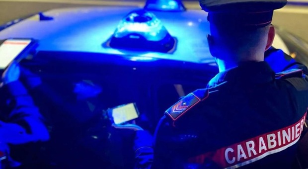  Marano, agguato in strada: ferito pregiudicato: «Regolamento di conti per droga» 