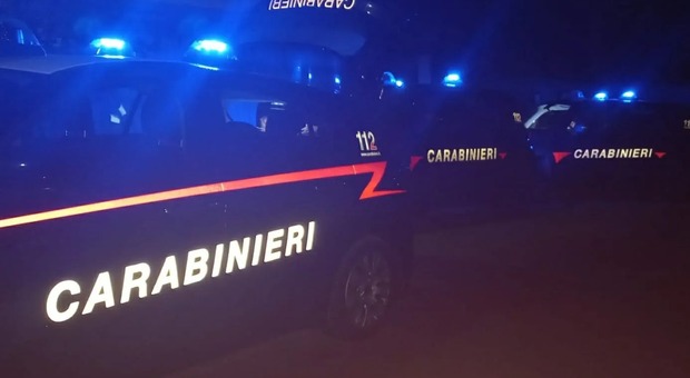  Ischia, aggredita dal marito con il bimbo di 9 giorni in braccio: arrestato 25enne 