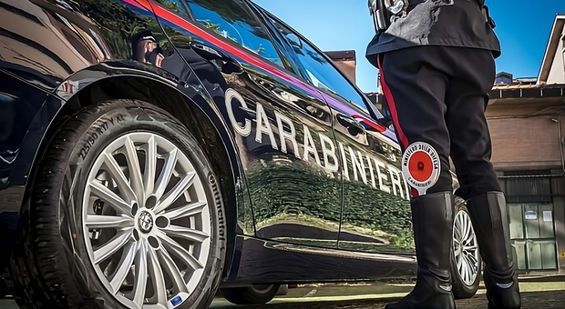  Pompei, auto rubata e restituita con riscatto di mille euro: due gli arresti 