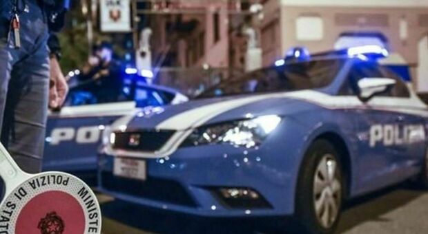 Spari vicino a una sala giochi: ferito un giovane. Il giallo e le indagini