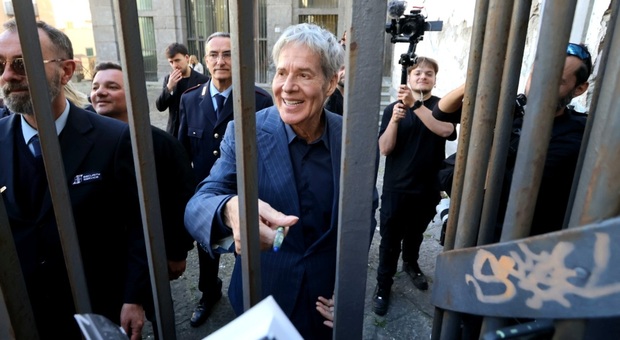  Napoli, Claudio Baglioni ospite alla Federico II: l'incontro con gli studenti a San Marcellino 