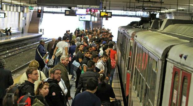 Trasporti a Napoli, un piano da mezzo miliardo: «Treni e parcheggi». La sfida è rilanciare la Circumvesuviana 