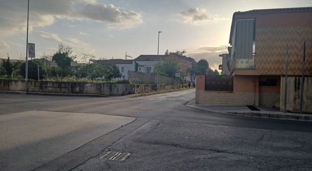  Incensurato gambizzato tra Mugnano e Calvizzano: agguato in pieno giorno, indagano i carabinieri 