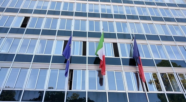  Comune Caserta sciolto per camorra: «Ex sindaco e assessori incandidabili» 
