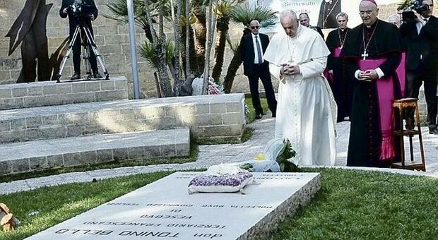 Alessano chiama Assisi. San Francesco e don Tonino, marcia nel Salento: «I nostri profeti di pace»