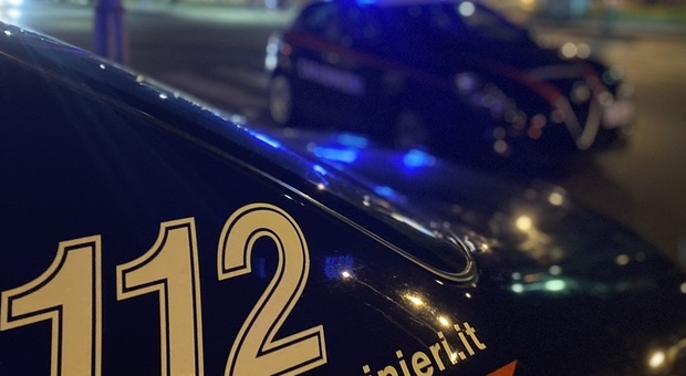  Casamicciola Terme, 37enne dà in escandescenza: «Devo picchiare un carabiniere» 
