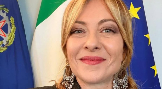  Meloni risponde agli insulti di Solovyev: «Propagandista di regime non può dare lezioni, non abbiamo padroni e non prendiamo ordini» 