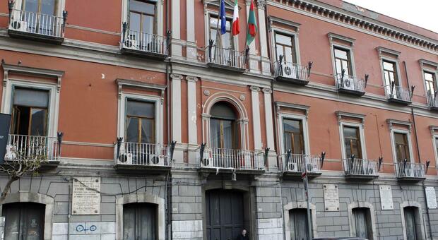  Infiltrazioni mafiose, sciolti i Comuni di Pagani e Arienzo: stop alle elezioni 