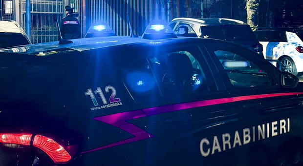  Napoli, trovato con pistola in casa: 27enne arrestato ai Quartieri Spagnoli 
