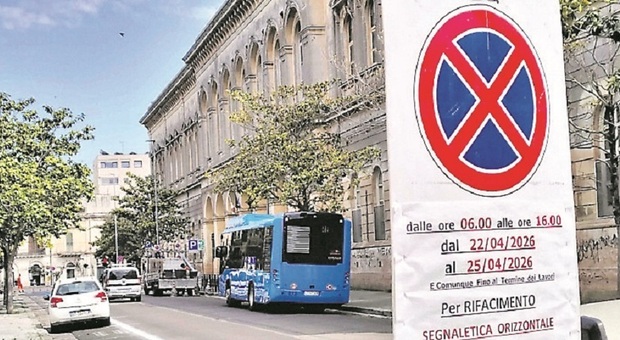 Lecce, via XXV Luglio chiude: da oggi addio parcheggi e stop auto da fine mese
