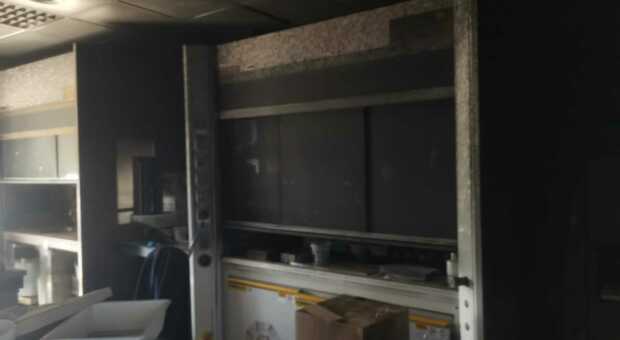  Incendio all'Istituto dei tumori di Napoli: distrutti campioni biologici 