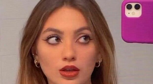 Elena Lo Giudice, il fidanzato la trova morta nel letto a 21 anni: stroncata da un malore nel sonno