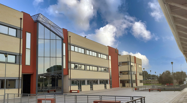 Stazione in Ecotekne, lo studio di Unisalento: ecco tutti i vantaggi e la bozza di progetto. A breve incontro in Prefettura
