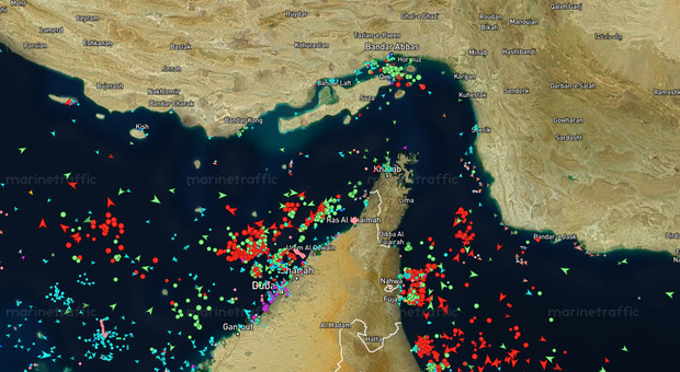 https://statics.cedscdn.it/photos/MED/2026/05/04/9511001_04164937_hormuz_guerra_navale_regole_ingaggio.jpg