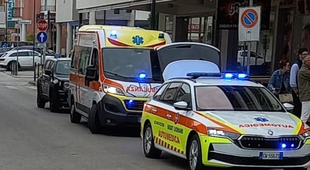 Bibione, donna trovata morta in via Andromeda: i passanti lanciano l'allarme