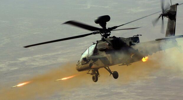 https://statics.cedscdn.it/photos/MED/2026/05/05/9513143_05164513_apache_bombardamento.jpg
