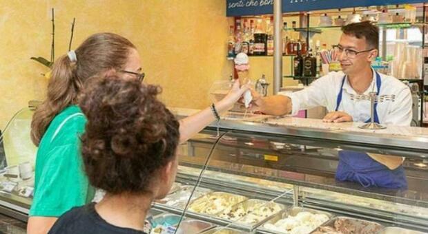 Nicola Dal Piva rileva la gelateria ma chiude dopo tre anni: &laquo;Tra tasse e spese mi sono dovuto arrendere&raquo;