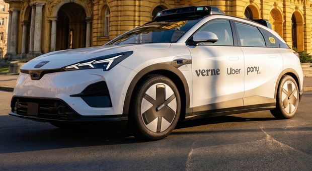 https://statics.cedscdn.it/photos/MED/2026/05/08/9519702_08152616_verne_uber_pony_partnership_t.jpg