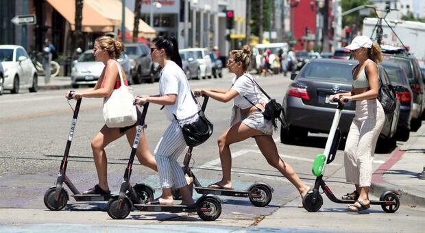 Arrivano mille nuovi mezzi elettrici: ma off-limits piazza Duomo e Sant'Oronzo