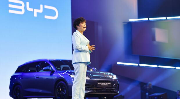 BYD tratta per rilevare stabilimenti in Europa. Stella Li: «Meglio ...