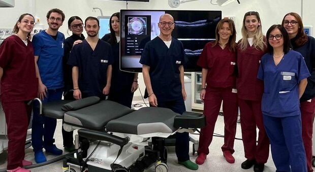 Incidente sul lavoro: scheggia da 2 centimetri in un occhio, intervento salva la vista a un operaio
