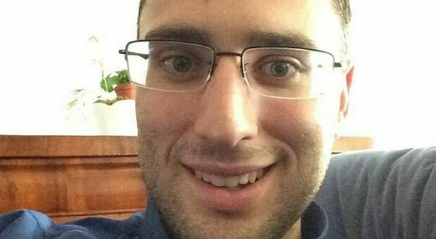 Prof di religione arrestato per abusi su sette minorenni: il 36enne era anche animatore