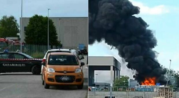 Incendio in una fabbrica di componenti elettronici. Il Comune: tenete chiuse le finestre