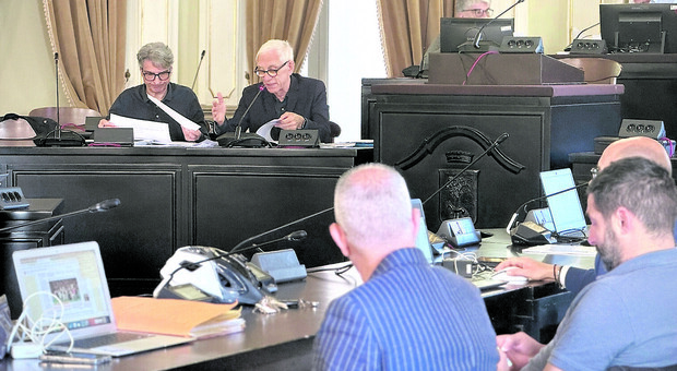 Lecce, debiti scesi di 6 milioni: ipotesi uscita anticipata dal Piano di riequilibrio